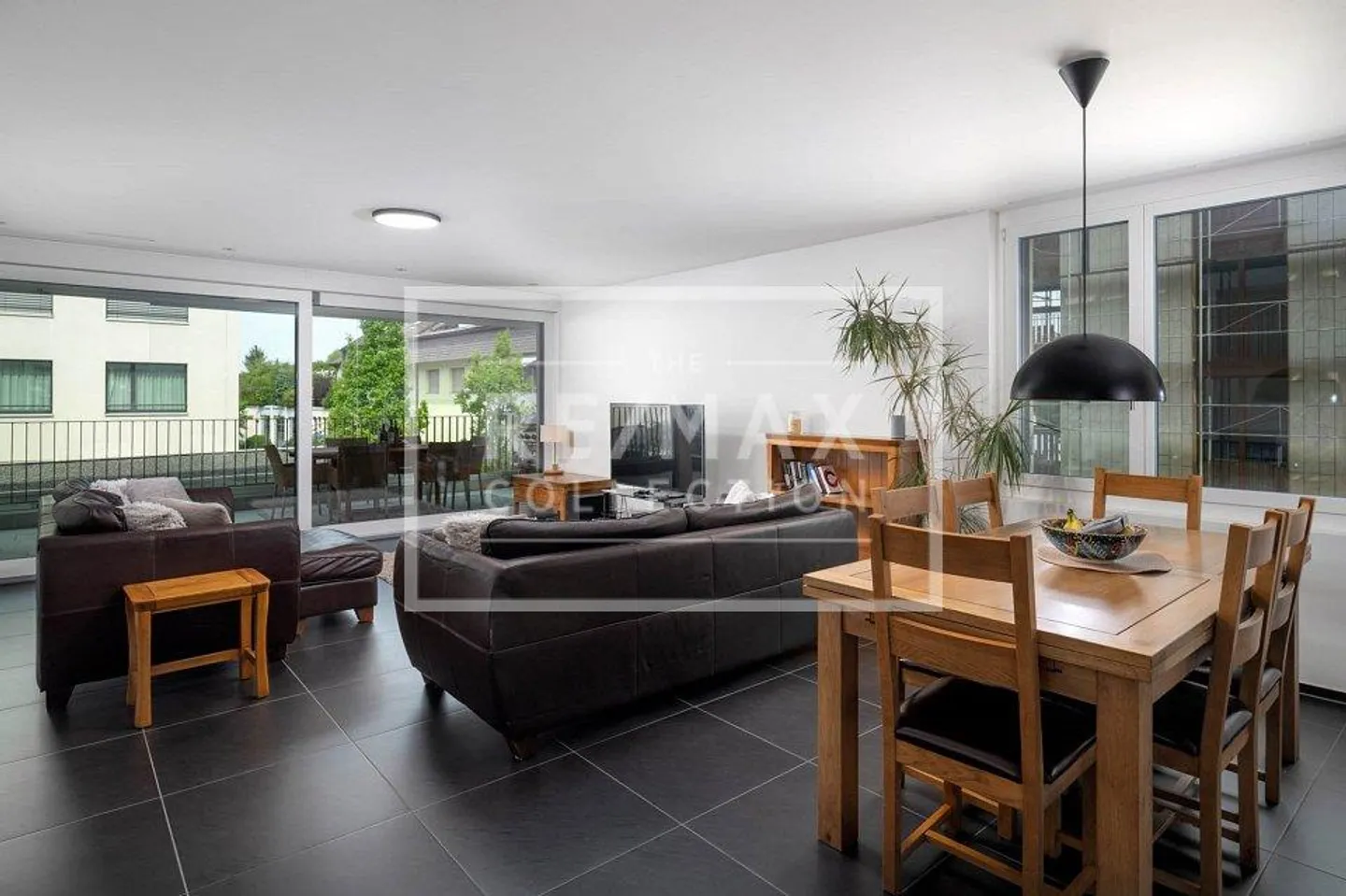 Appartement moderne de 5,5 pièces dans un emplacement privilégié - Vie élégante au standard Minergie / Lachen SZ - Photo 7 sur 13