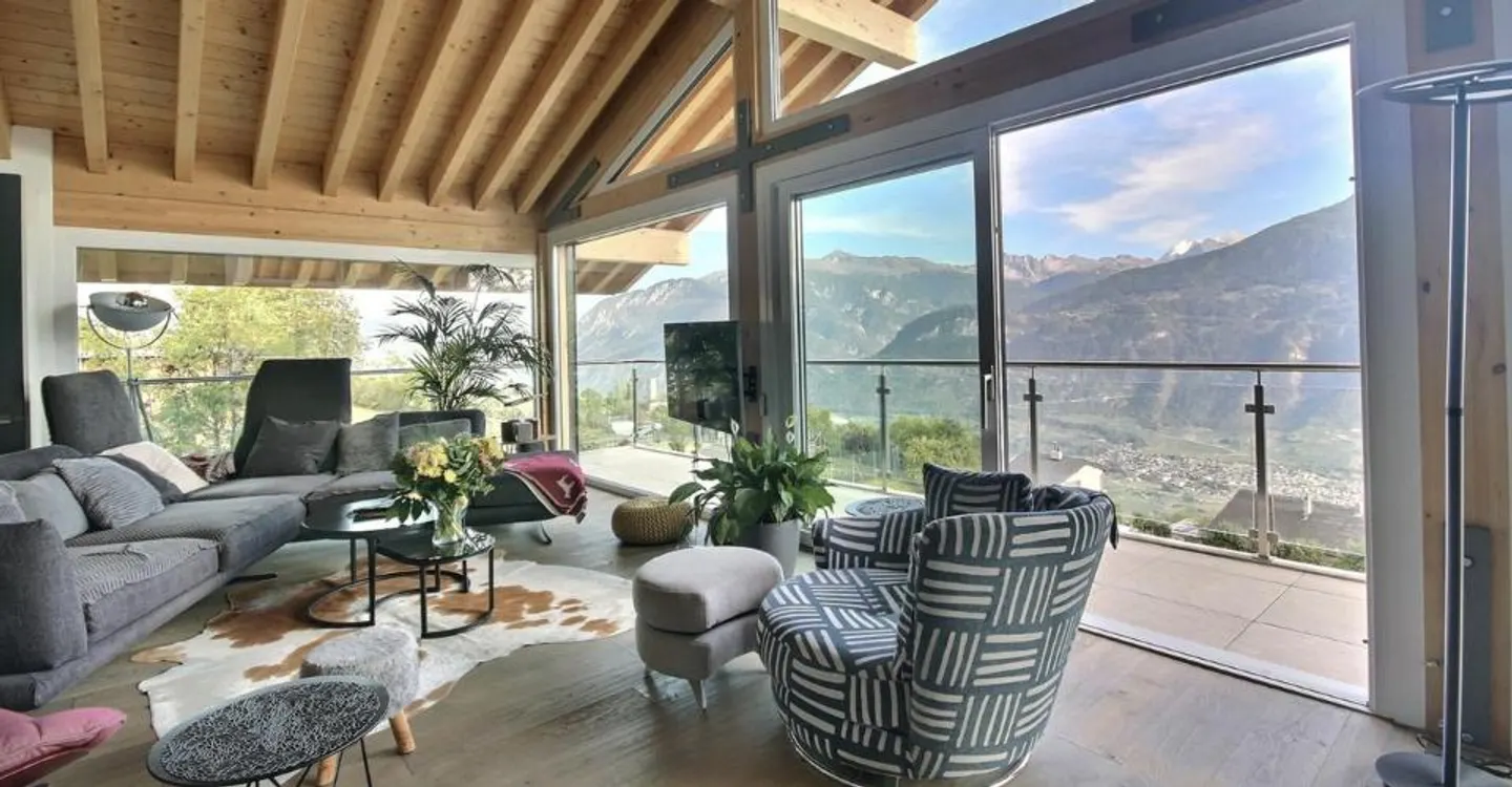 Stunning New Individual Villa with 5.5 Rooms - Photo 2 of 11
