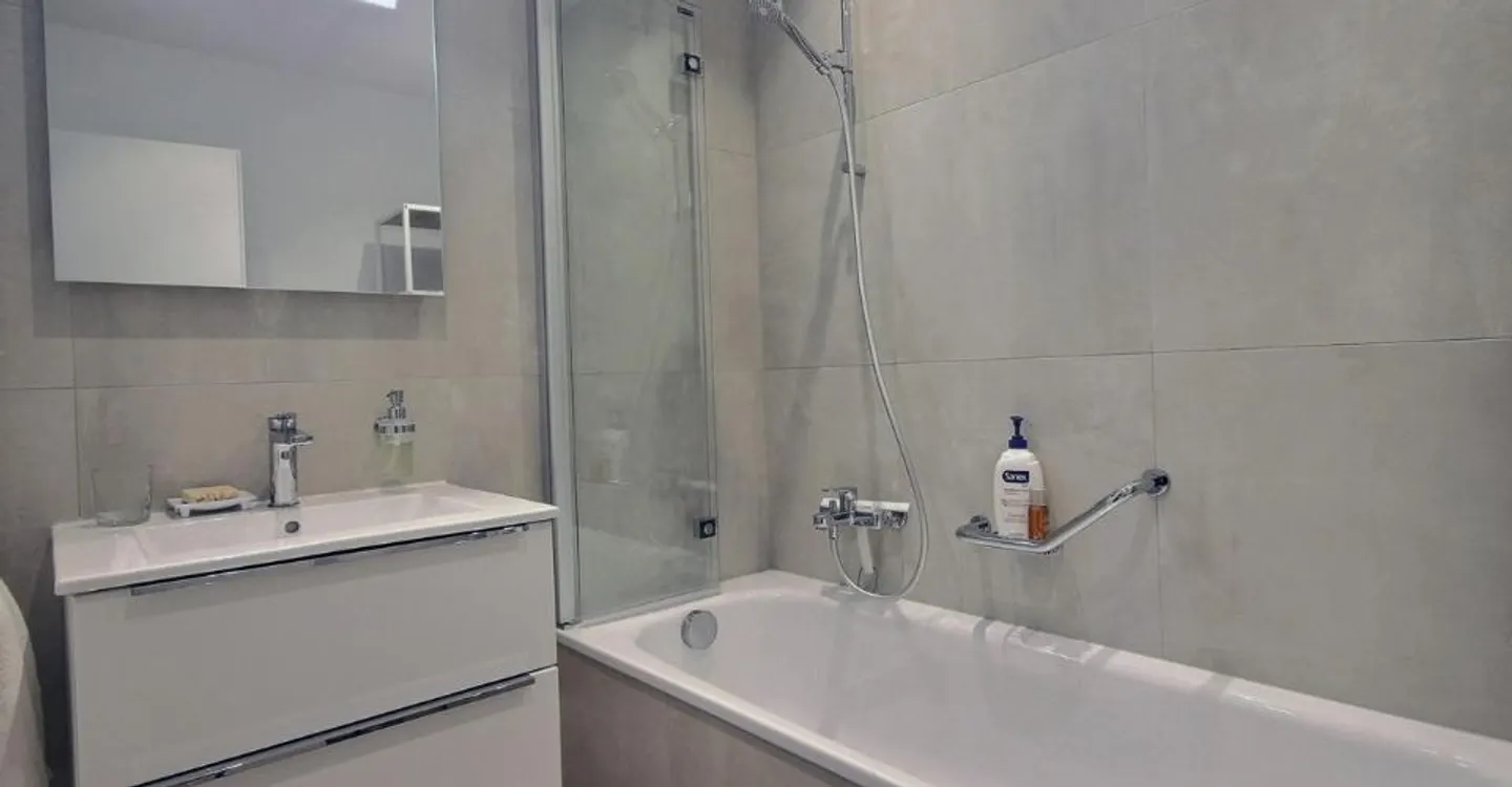 Stunning New Individual Villa with 5.5 Rooms - Photo 10 of 11