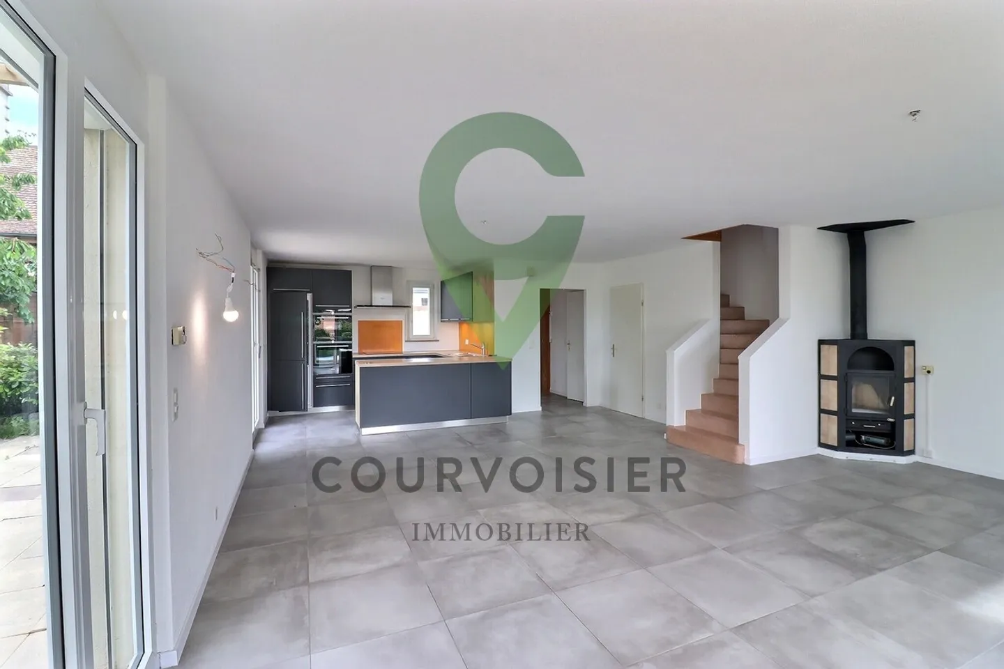 Magnificent Renovated Twin Villa with Pool - Photo 5 of 13