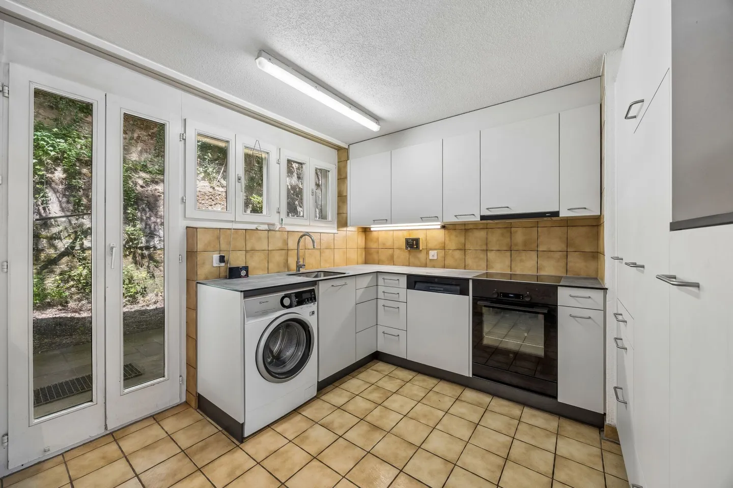 Charming farmhouse with two residential units and generous land parcel - Photo 9 of 13