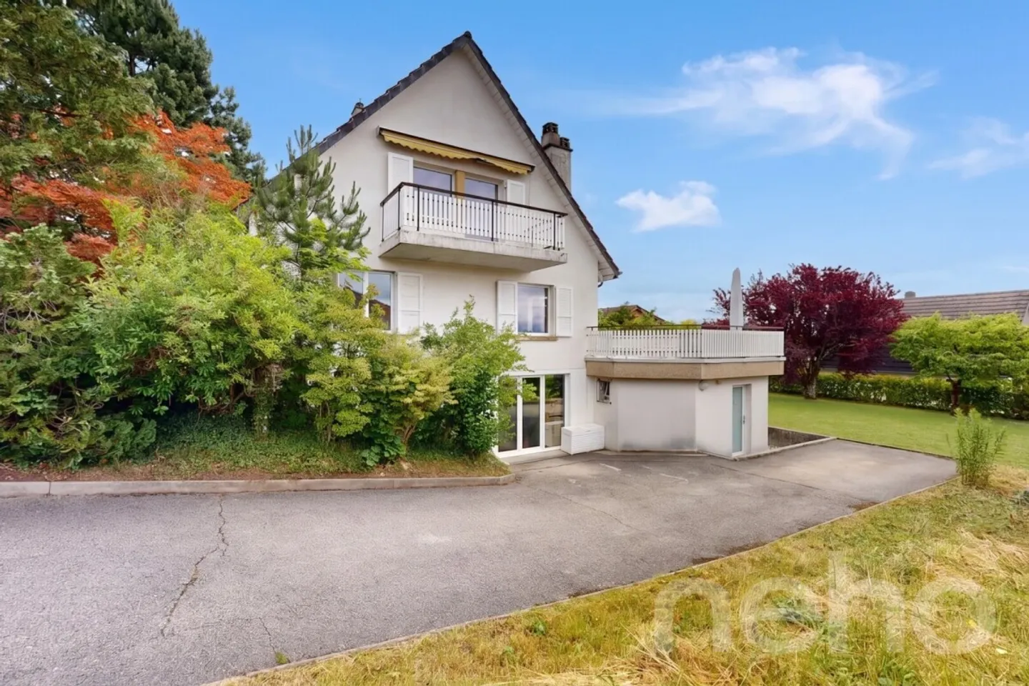 Detached house with large garden and office in Colombier - Photo 2 of 12