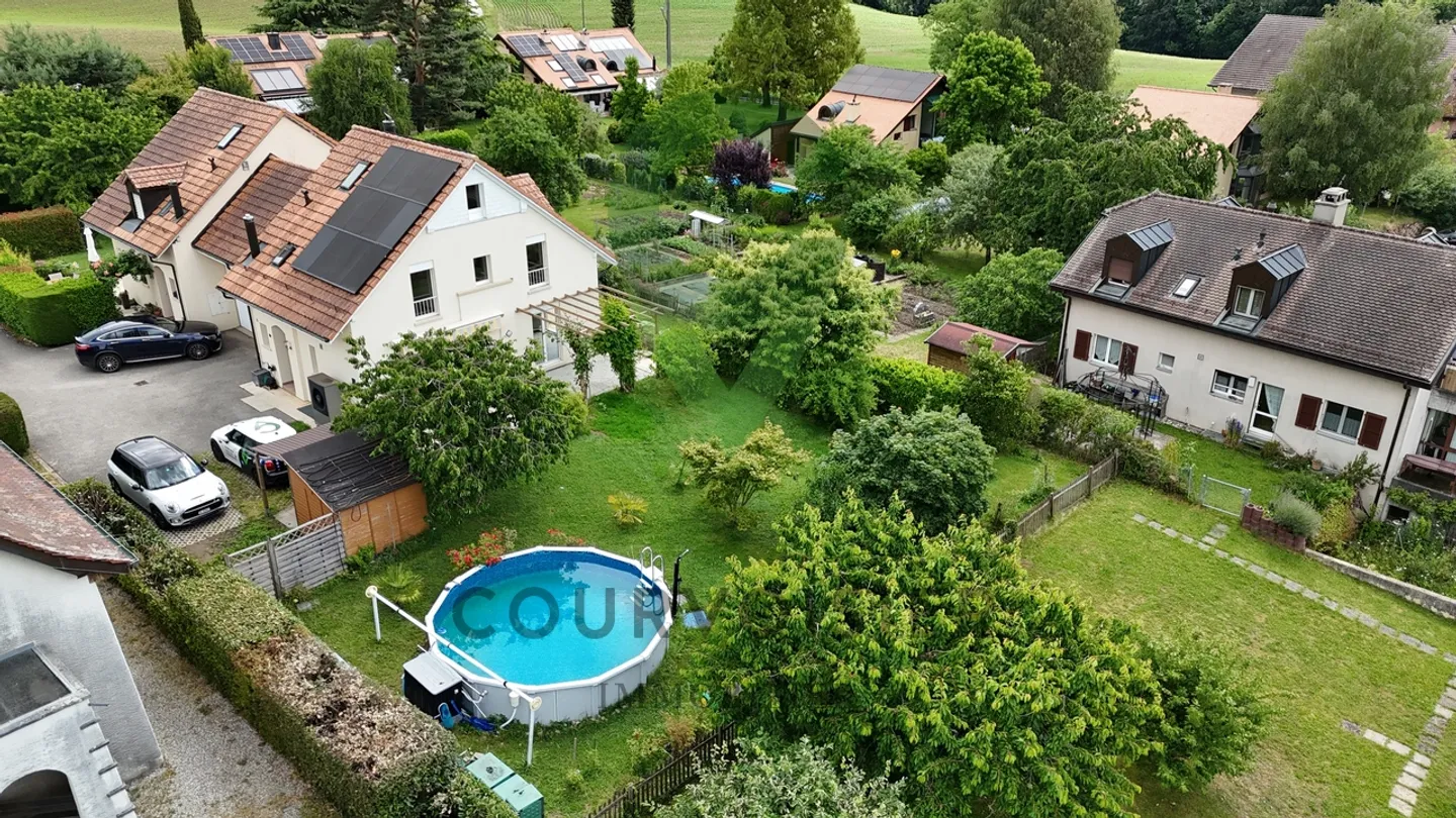 Magnificent Renovated Twin Villa with Pool - Photo 13 of 13