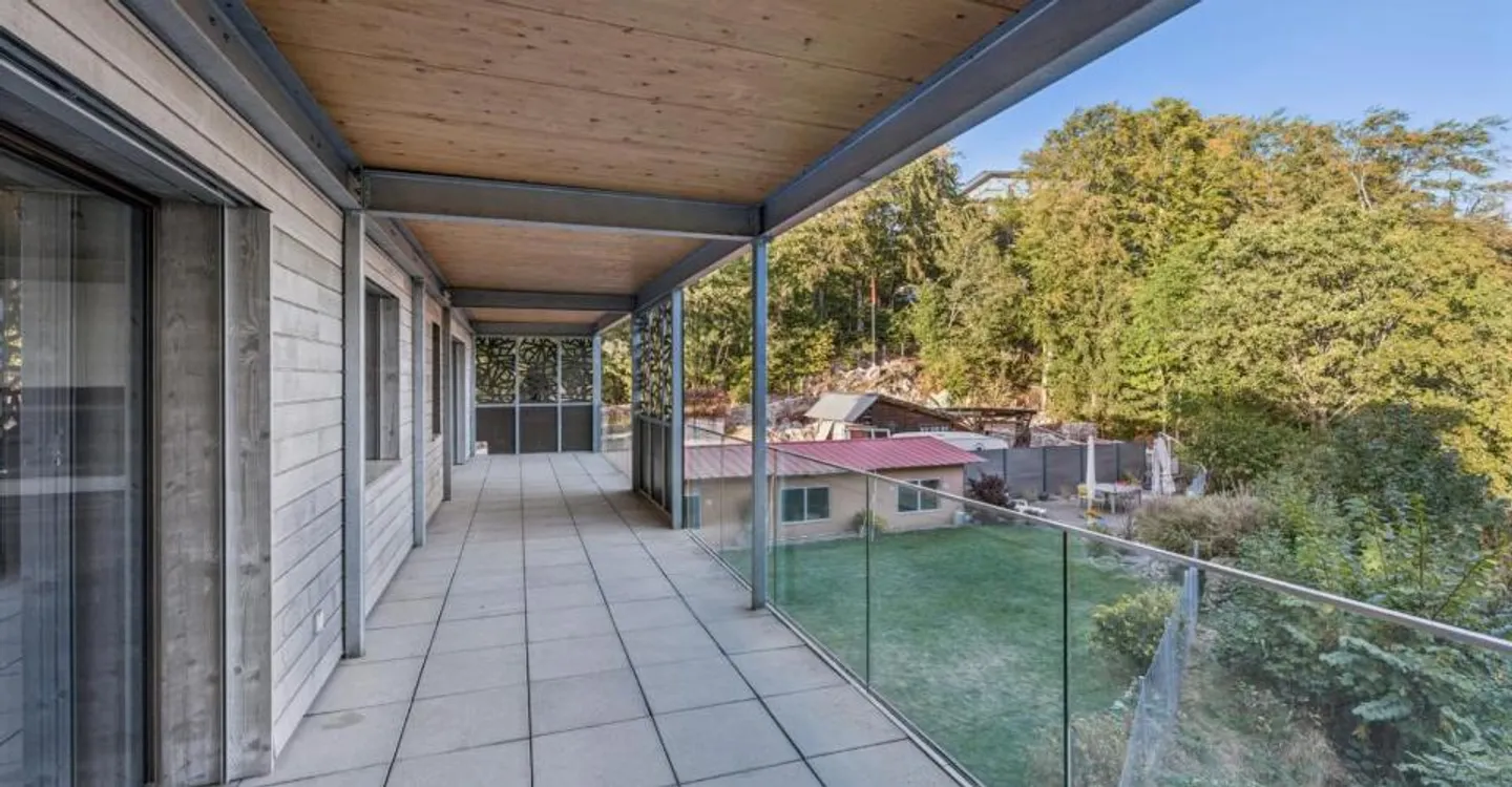 Beautiful opportunity - Quality, tranquility and view of Lake Geneva and the Alps - Photo 4 of 11