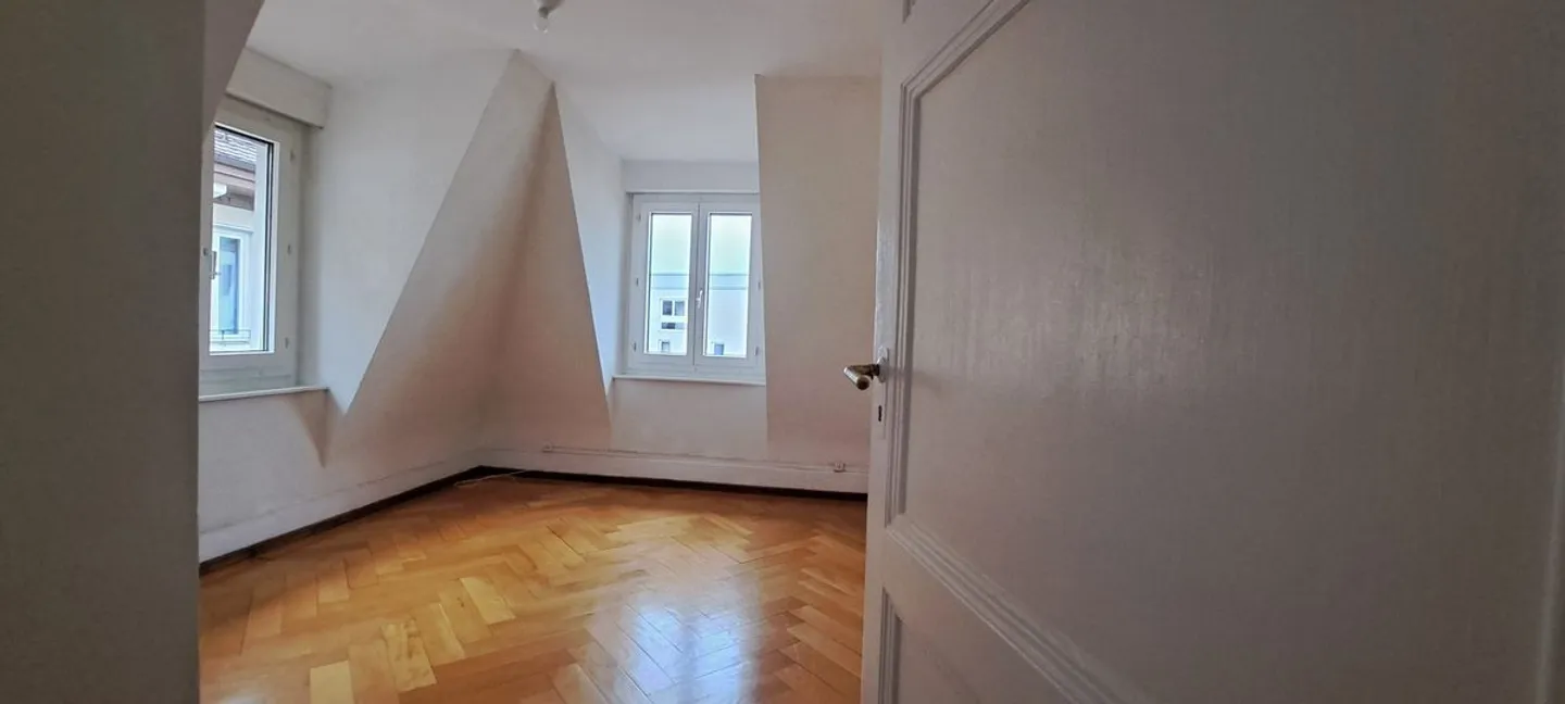Wohngebäude - Foto 8 von 12