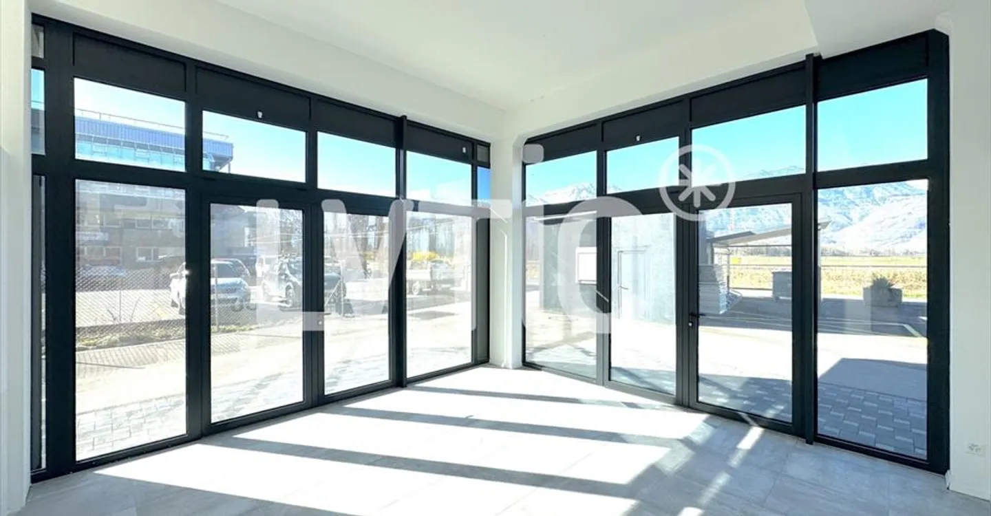 Immeuble mixte à louer - Photo 1 sur 8