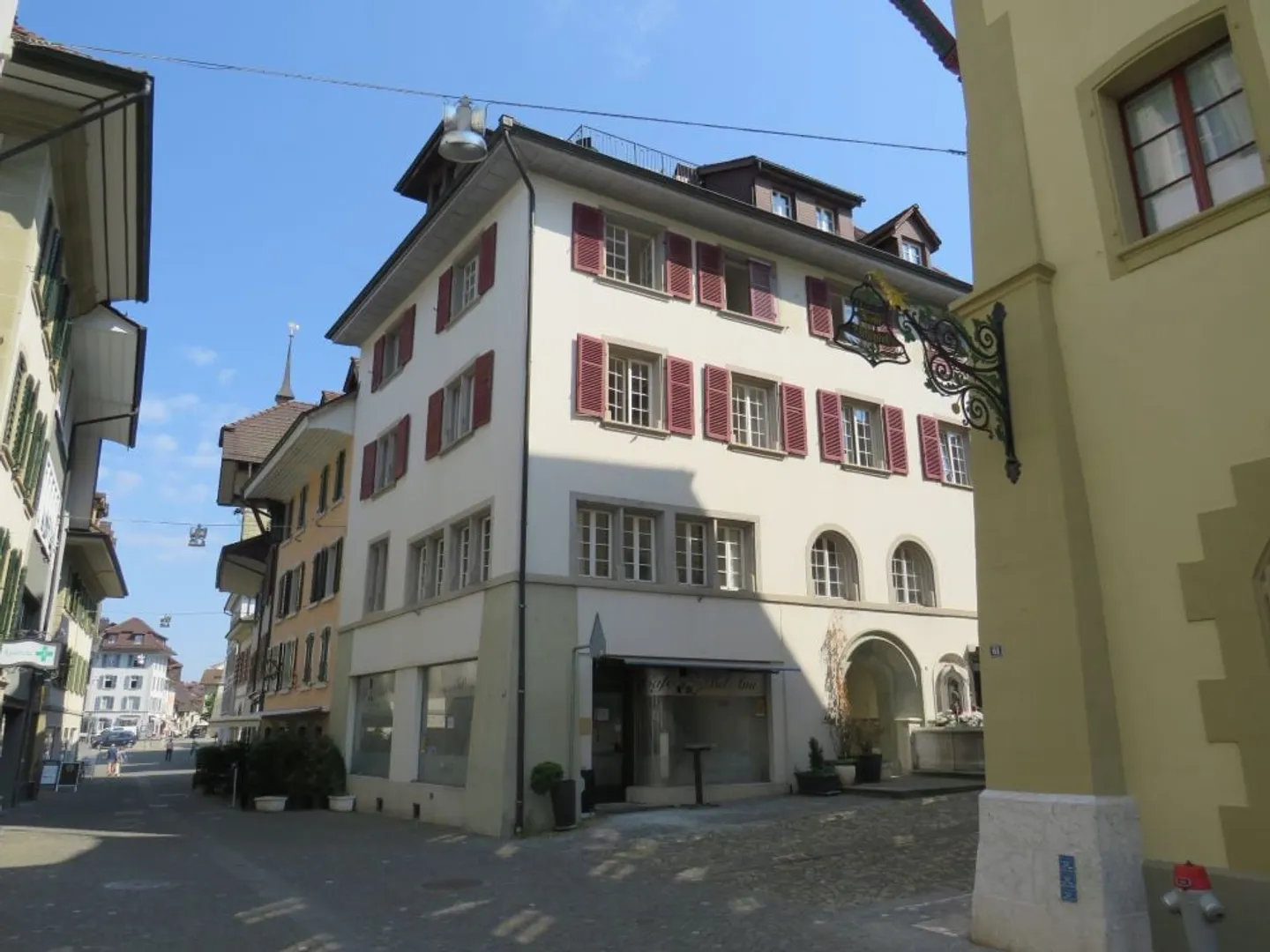 Incantevole appartamento mansardato di 2,5 stanze a Zofingen, storico - Foto 1 di 10