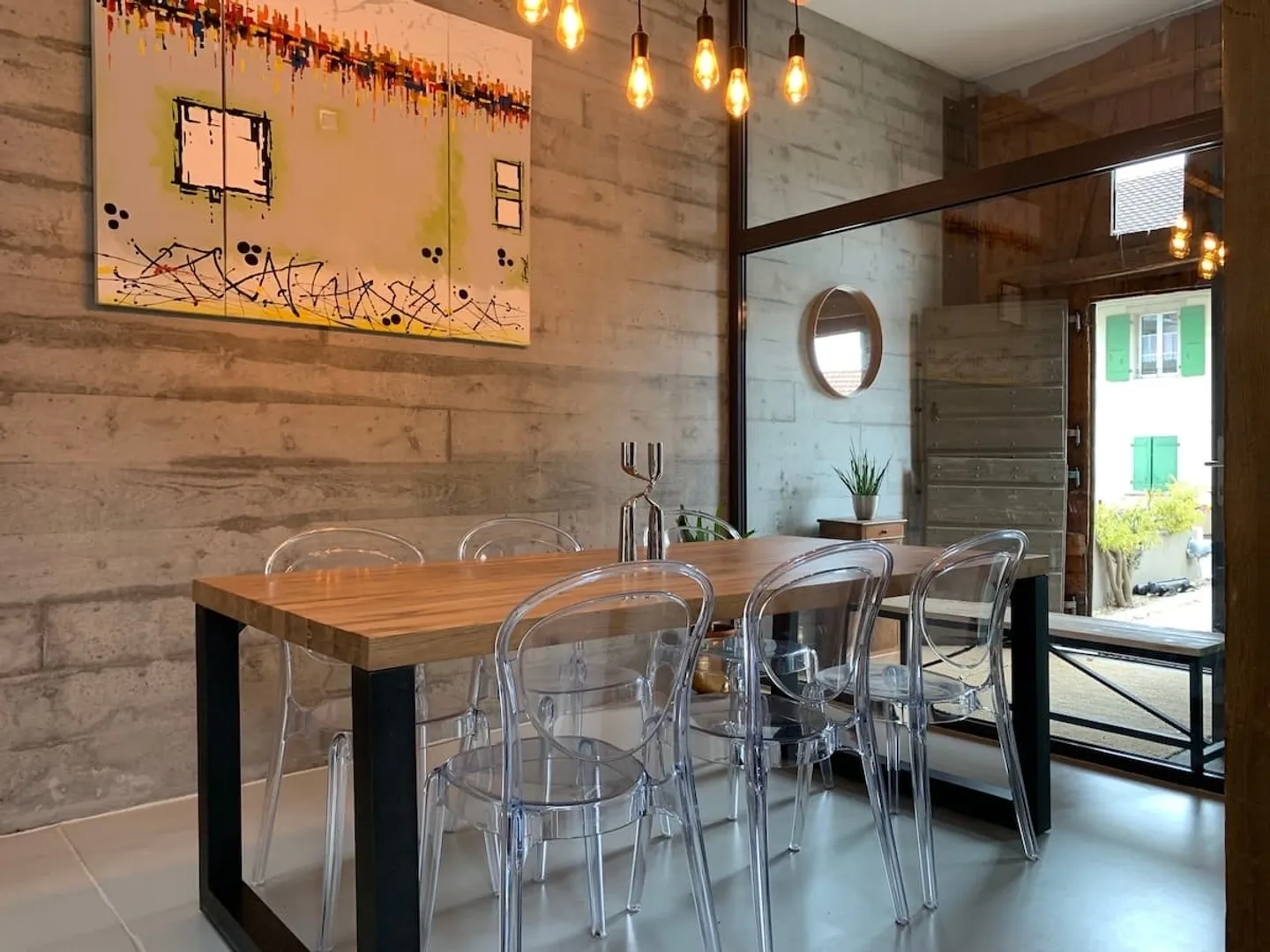 Elegante villa con comfort moderno completamente arredata a Gimel, disponibile per p - Foto 7 di 11