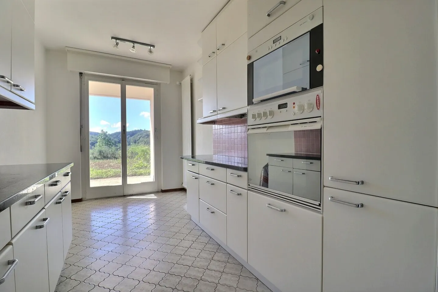 Appartamento-Villa con Terrazza, 5,5 Camere all'Ultimo Piano - Foto 4 di 15