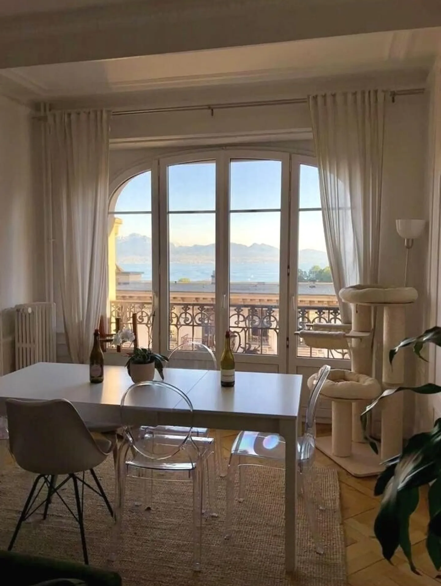 Charming 5.5 room bright apartment in the heart of Lausanne - Photo 1 of 6