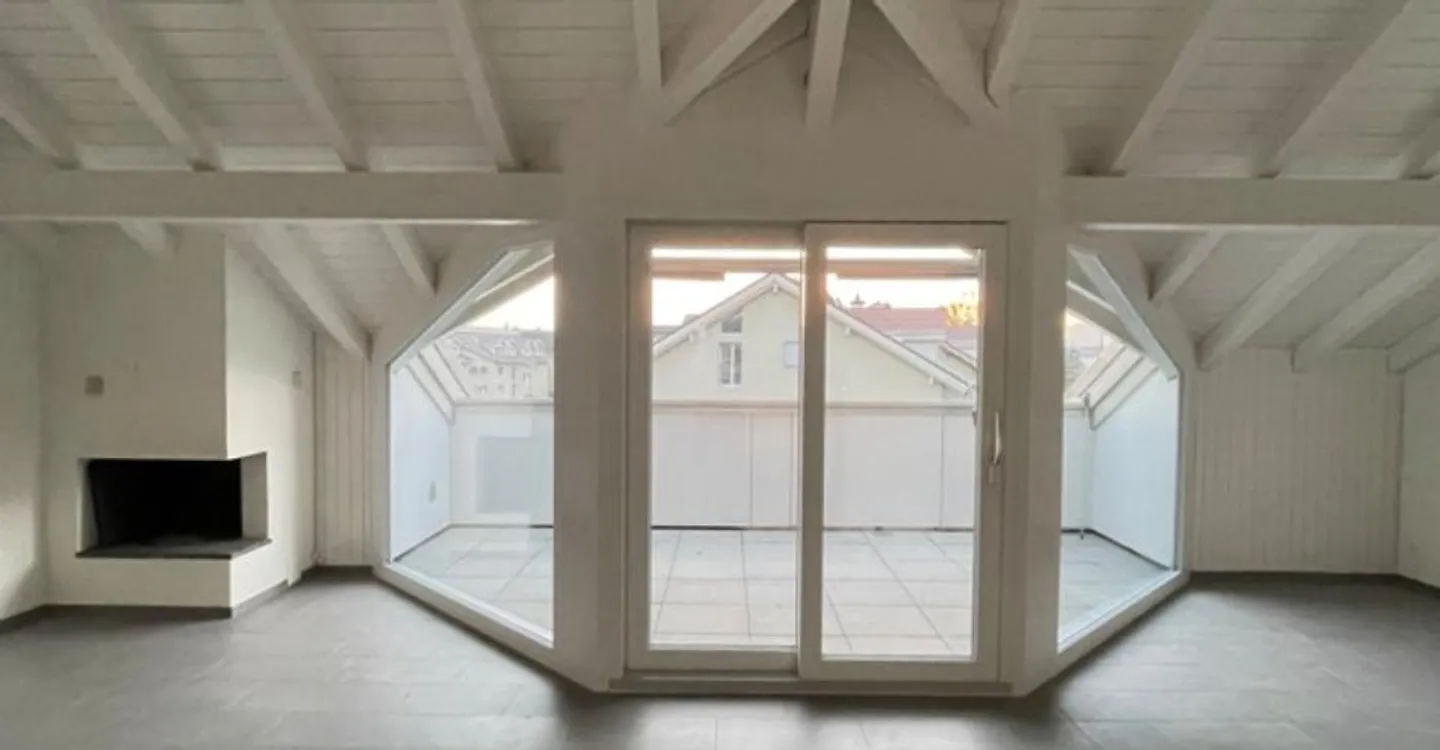 Charming attic apartment! - Photo 2 of 10