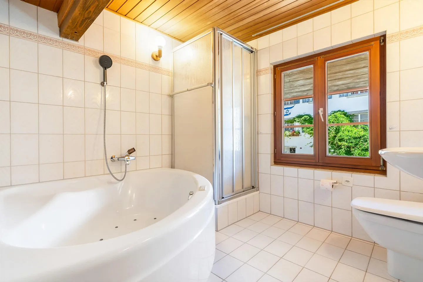 Une maison, de nombreuses possibilités ? Idéale et centrale à Beggingen - Photo 6 sur 7