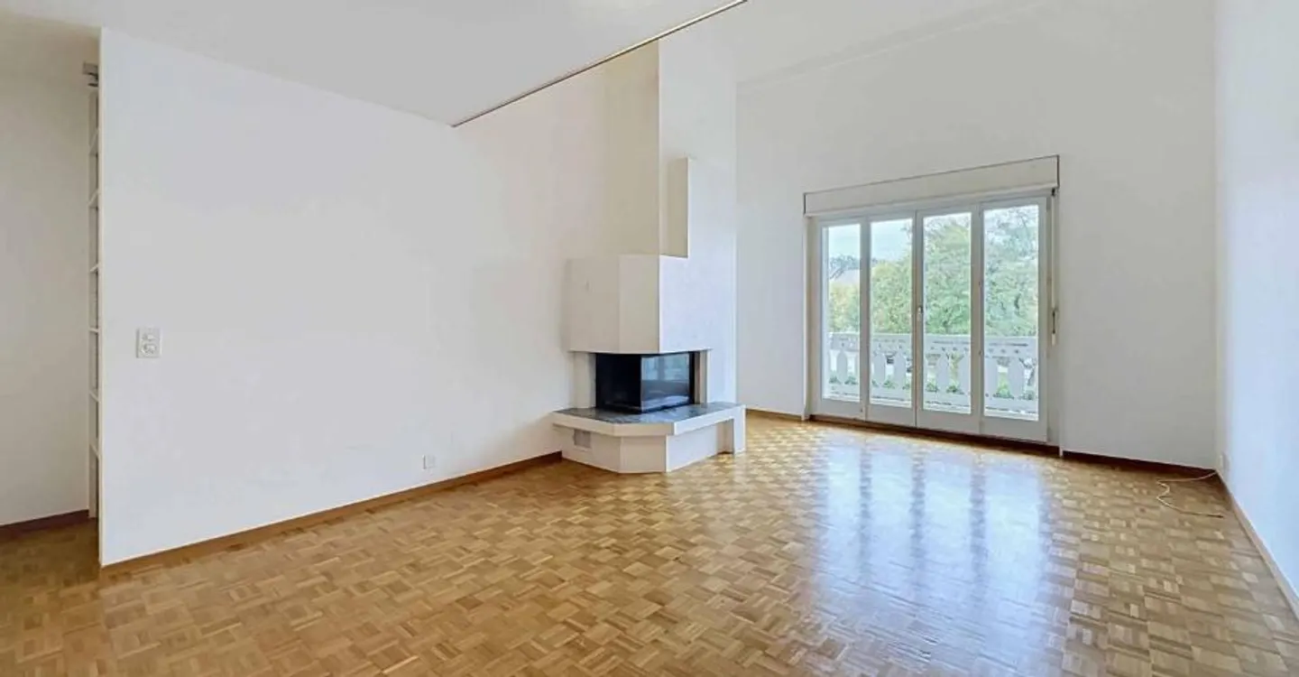 IMPERIAL DOMAIN - Duplex surrounded by greenery - Photo 1 of 12