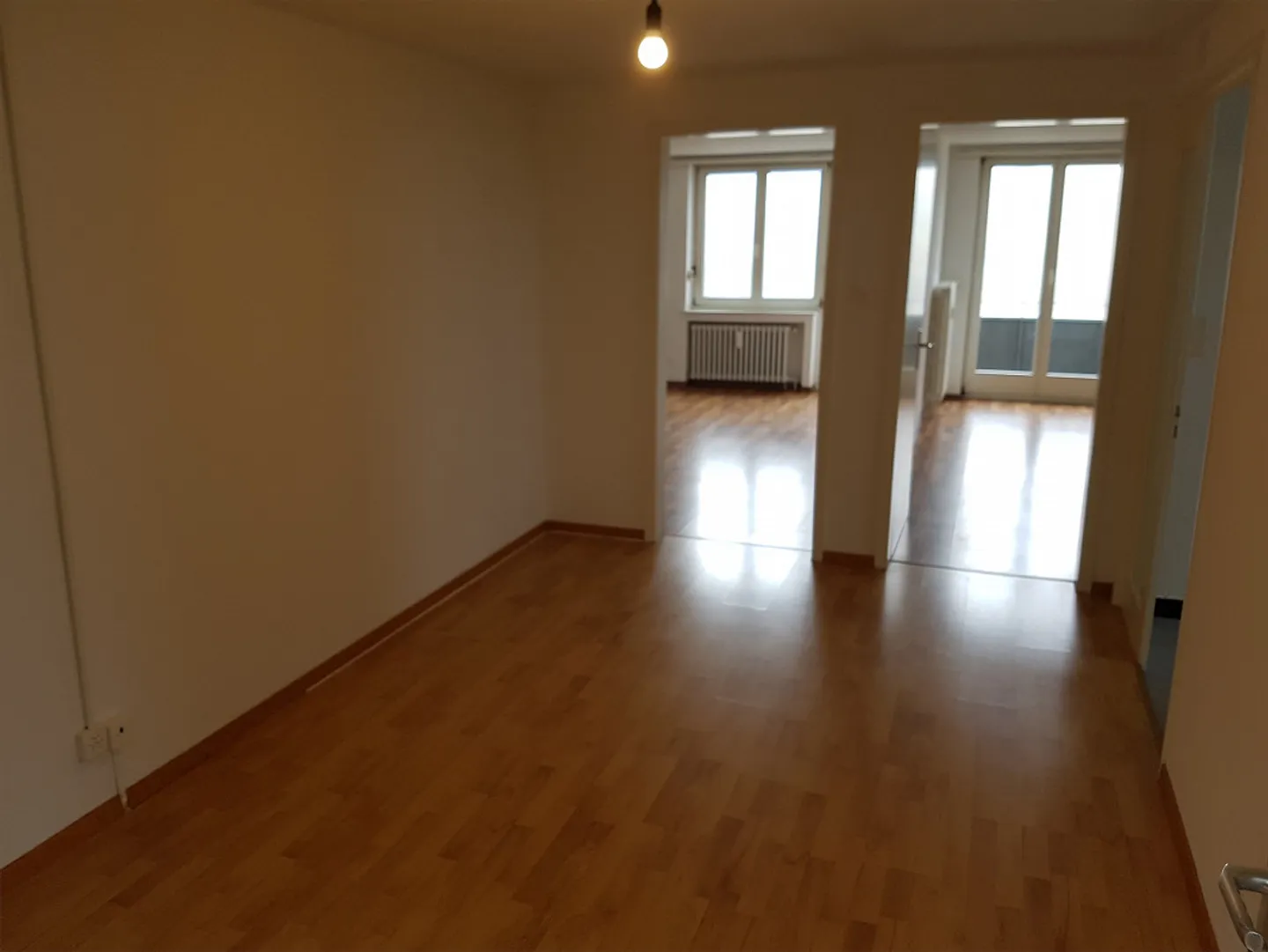 Appartamento mansardato di 2 1/2 stanze con vista lago - Foto 6 di 7