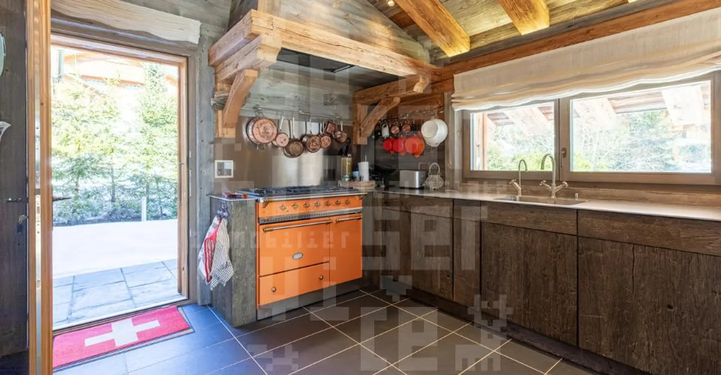 Chalet mit Garten und Spa - Foto 6 von 12