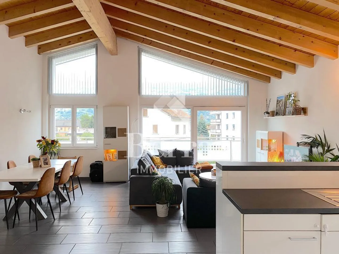 Penthouse for sale - Photo 1 of 13