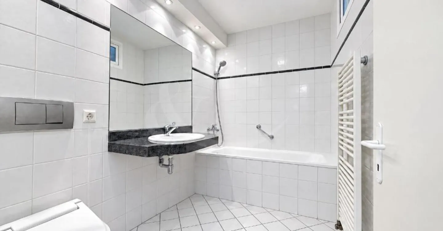 Versoix ? 3 locali con balcone e box, residenza con parco privato a bordo lago - Foto 3 di 3