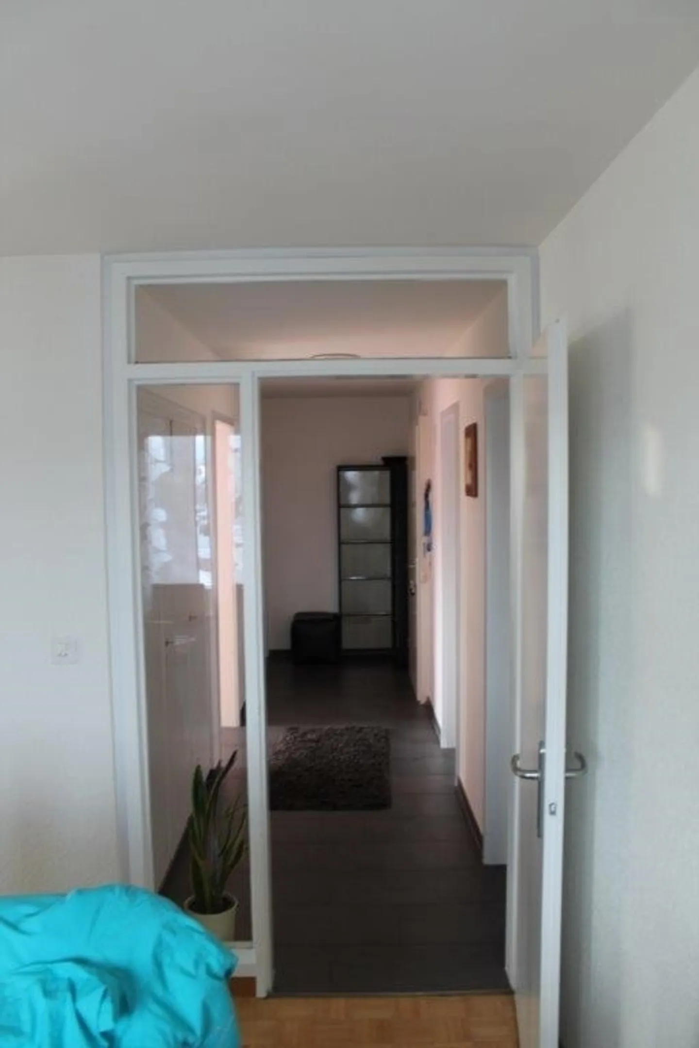 Bel appartement lumineux de 3 pièces avec balcon, au cinquième étage - Photo 6 sur 14