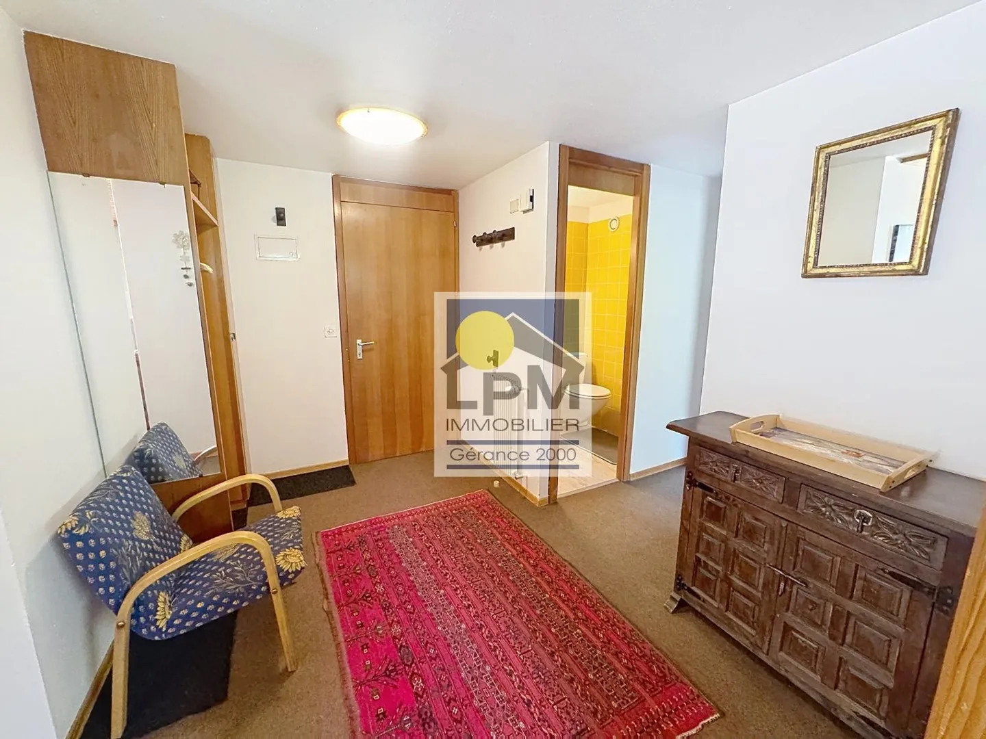 2.5 Room Apartment - Photo 3 of 10