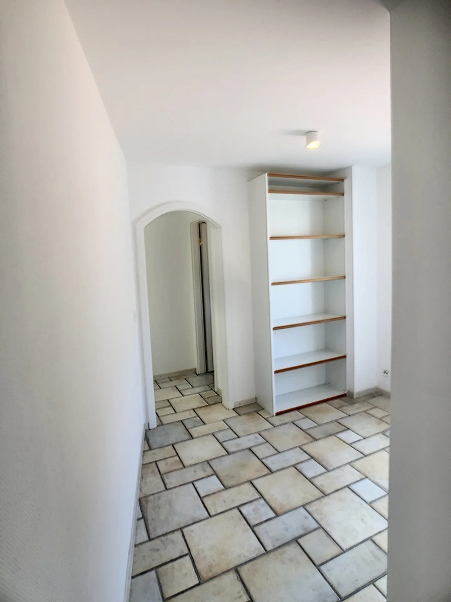 Magnificent 5.5-room apartment - Photo 11 of 13