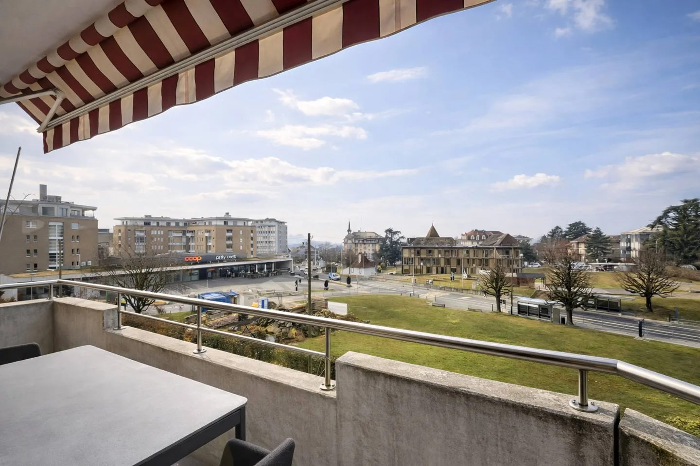 Spacious Apartment in Prilly - Photo 1 of 10