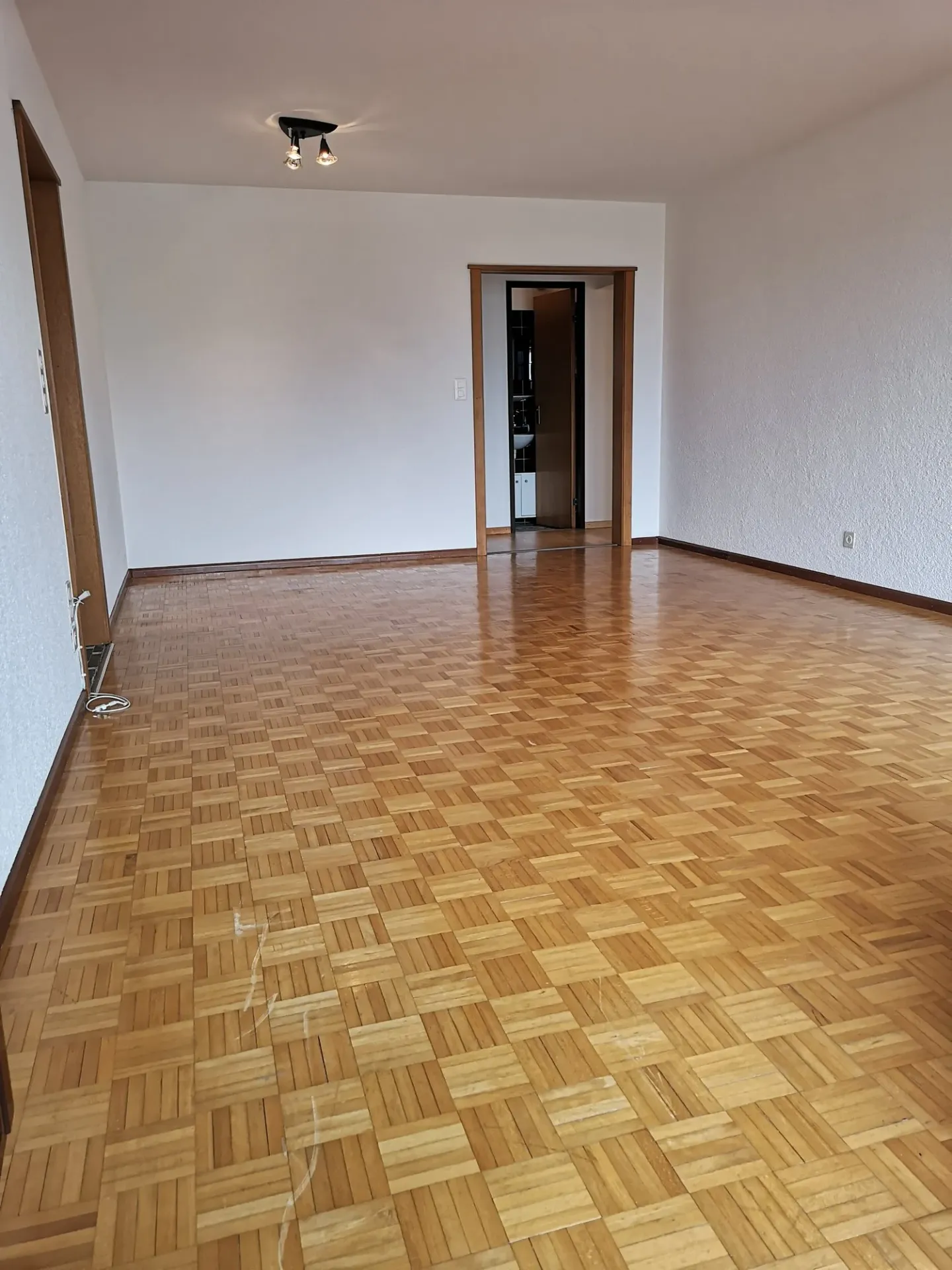 A vendre à Delémont : appartement 3.5 pièces, avec garage privé, vue sur la ville - Foto 14 von 28