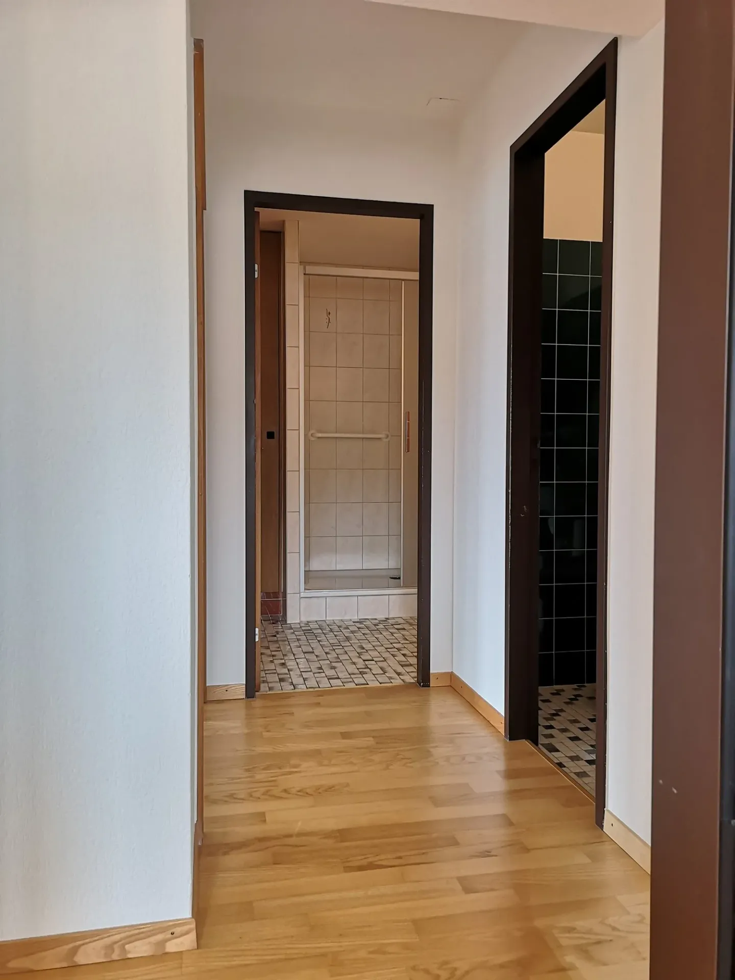 A vendre à Delémont : appartement 3.5 pièces, avec garage privé, vue sur la ville - Foto 16 von 28