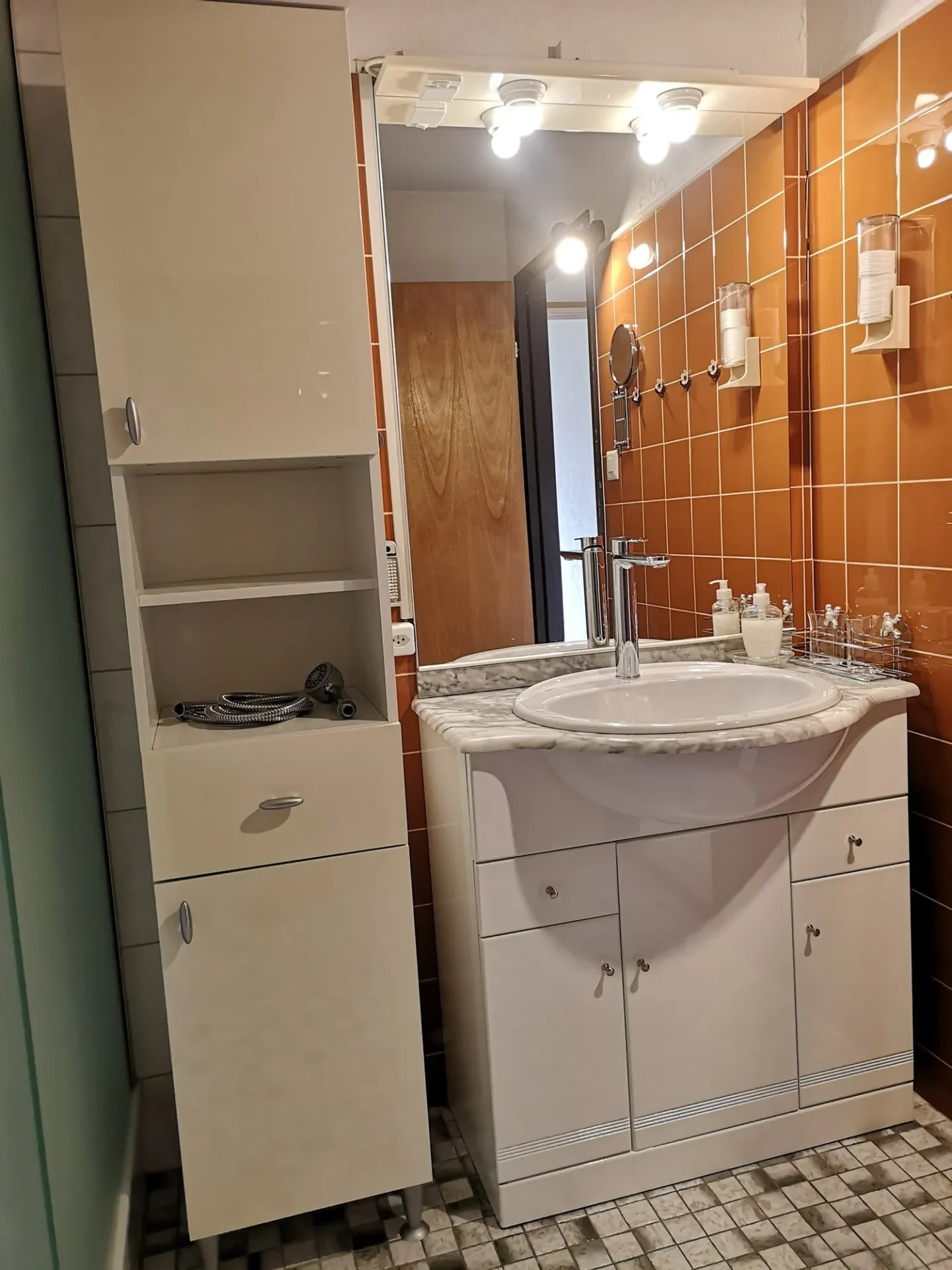 A vendre à Delémont : appartement 3.5 pièces, avec garage privé, vue sur la ville - Foto 18 von 28