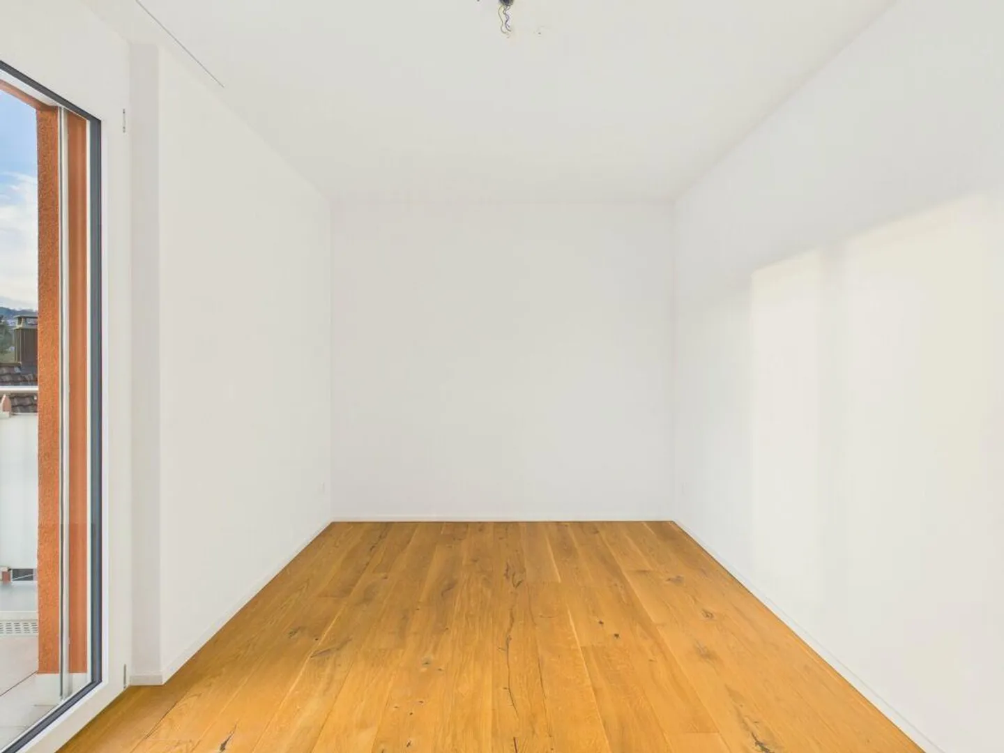 Moderne Attika mit grosser Terrasse und Ausblick - Foto 8 von 19