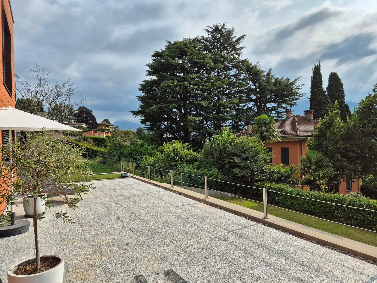 Stupenda villa in stile minimal con Standard Minergie - Photo 4 of 12