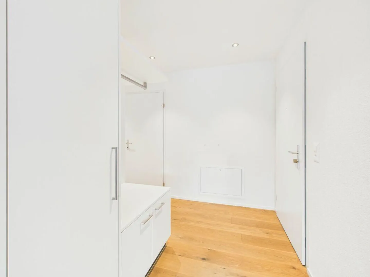 Moderne Attika mit grosser Terrasse und Ausblick - Foto 13 von 19