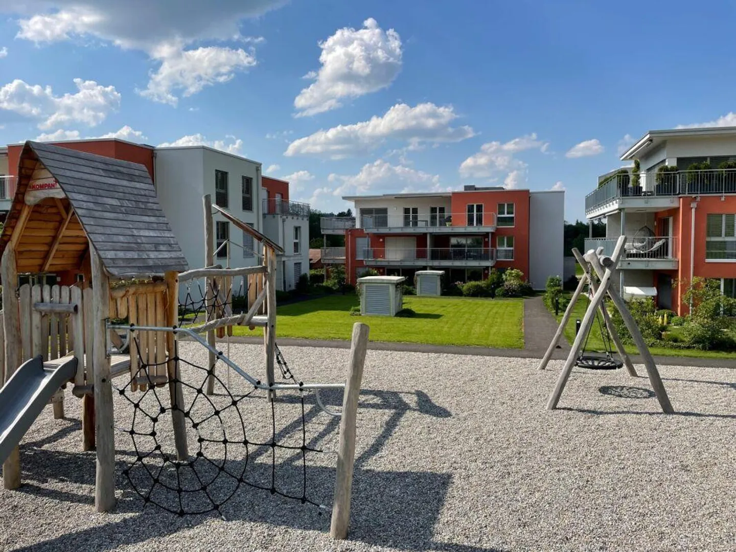 Moderne Attika mit grosser Terrasse und Ausblick - Foto 19 von 19