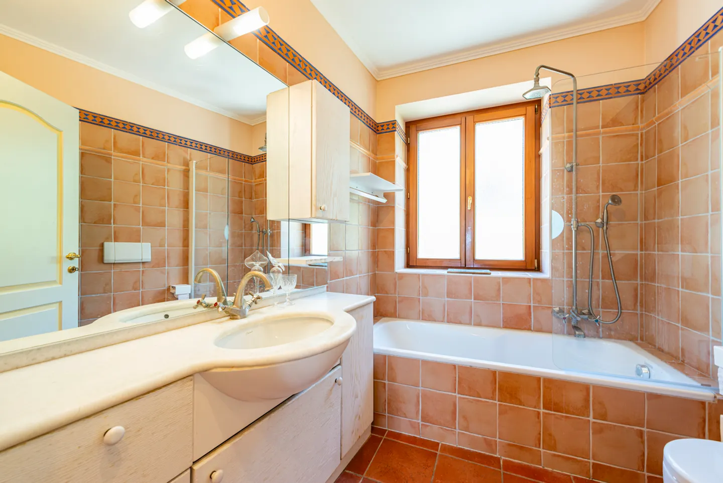 Ca' Rossa | Appartement élégant de 3,5 pièces surplombant tout le golfe de Lugano - Photo 14 sur 19
