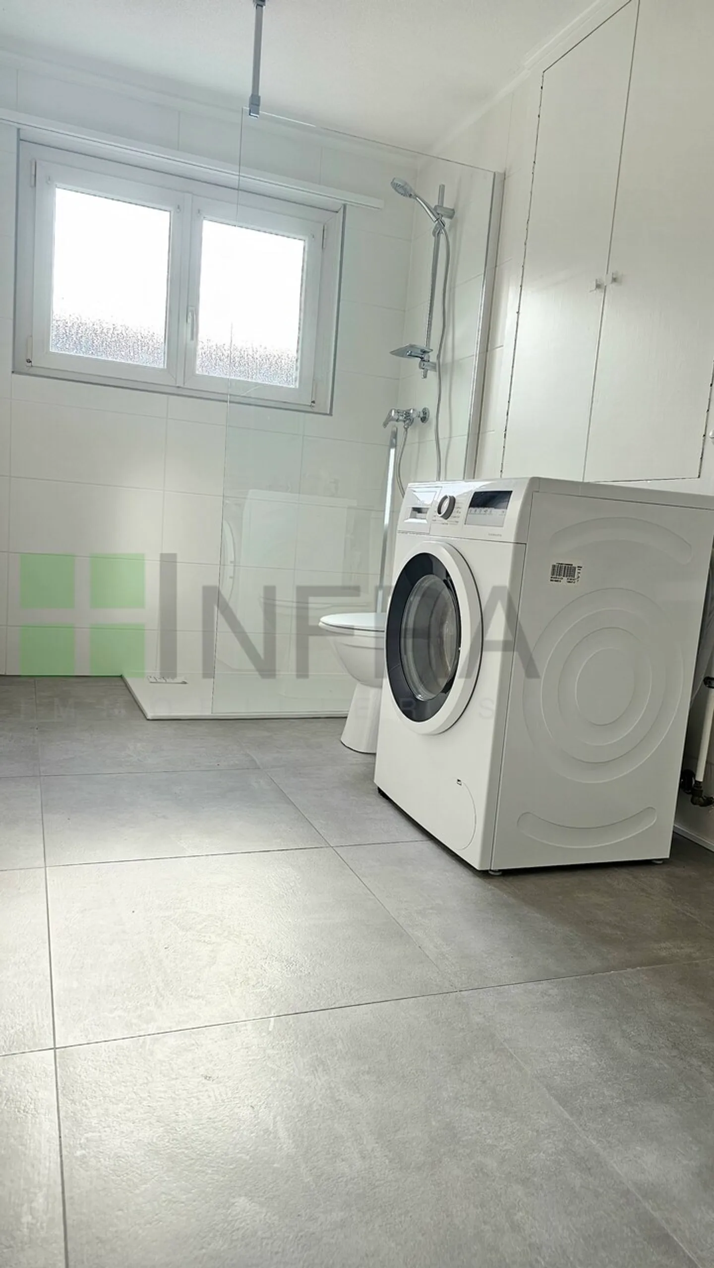 Grand appartement de 2,5 pièces avec garage, buanderie privée et jardin ! - Photo 7 sur 12