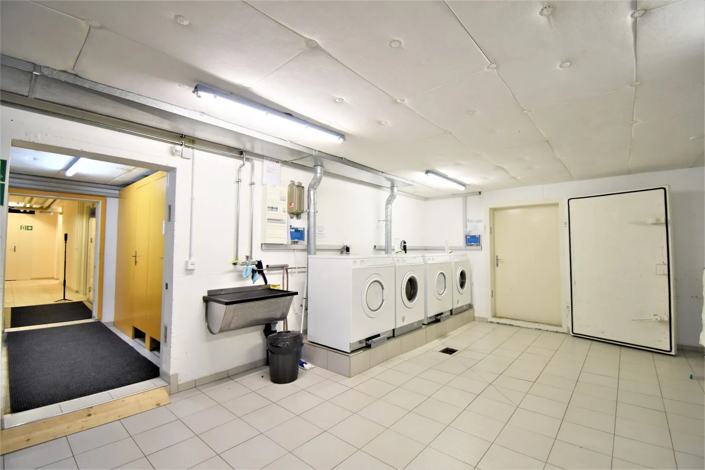 Tariffe TV gratuite Internet Elettricità Pulizia inclusa Copia - Foto 4 di 5