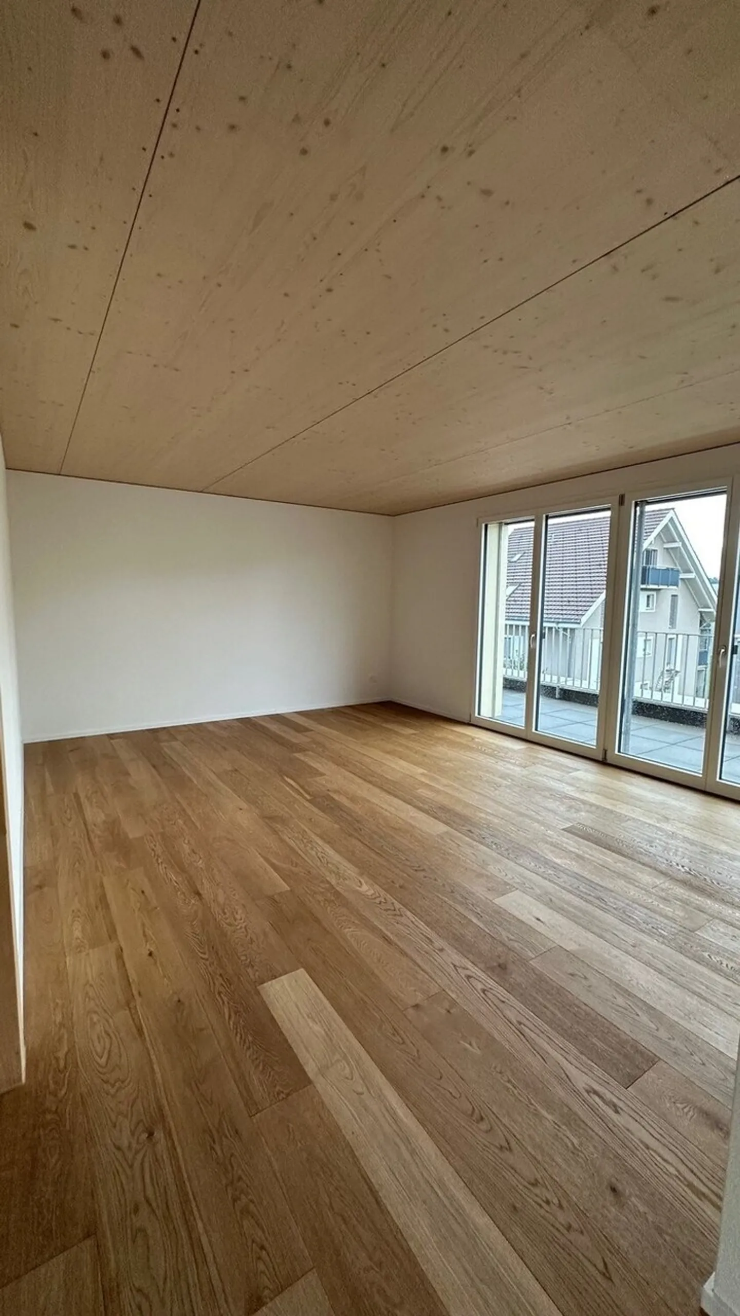 Moderno appartamento di nuova costruzione (piano terra) in posizione centrale vicino alla stazione - Foto 2 di 7