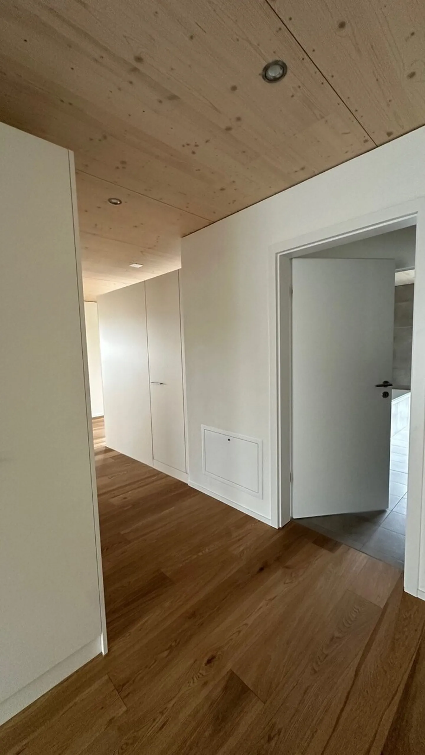 Moderno appartamento di nuova costruzione (piano terra) in posizione centrale vicino alla stazione - Foto 3 di 7