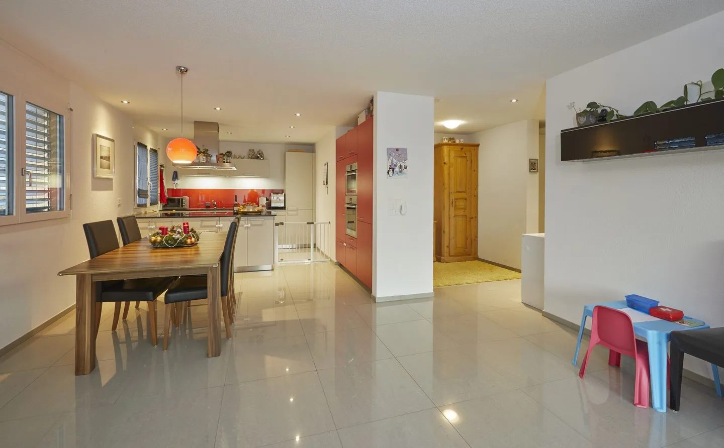 Sunny 4.5-room apartment with balcony 28 m2 - Photo 7 of 18