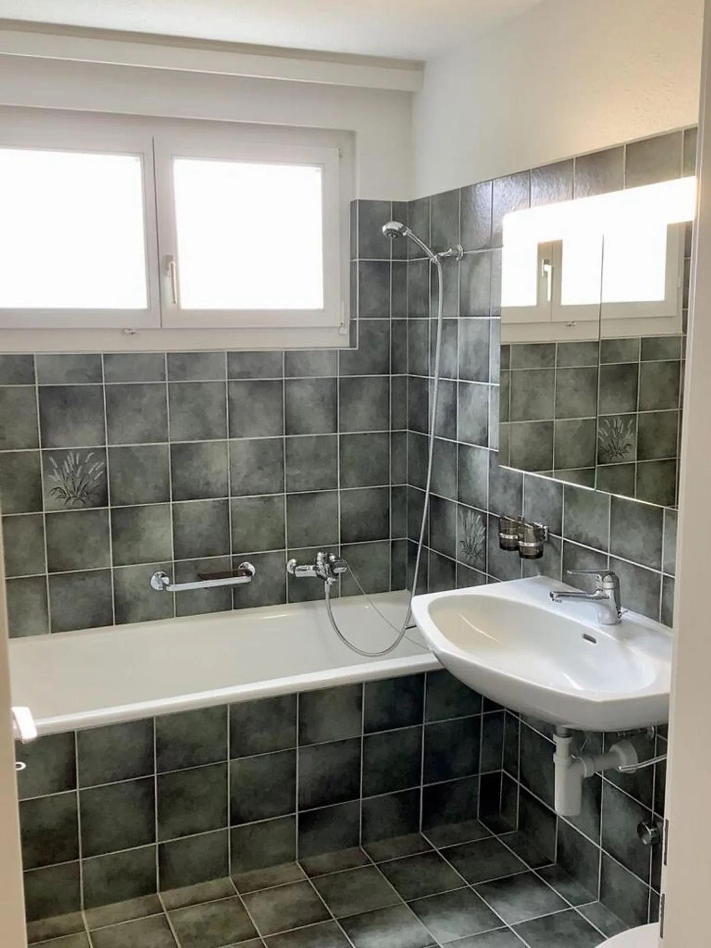 Appartement lumineux 3.5 pièces - Photo 3 sur 8