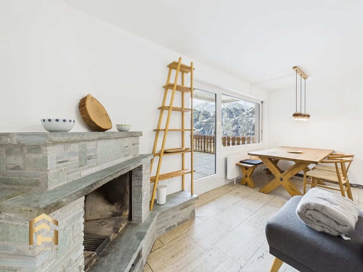 Appartement 3.5 pièces à Grächen avec balcon magnifique et vue dégagée - Photo 4 sur 13