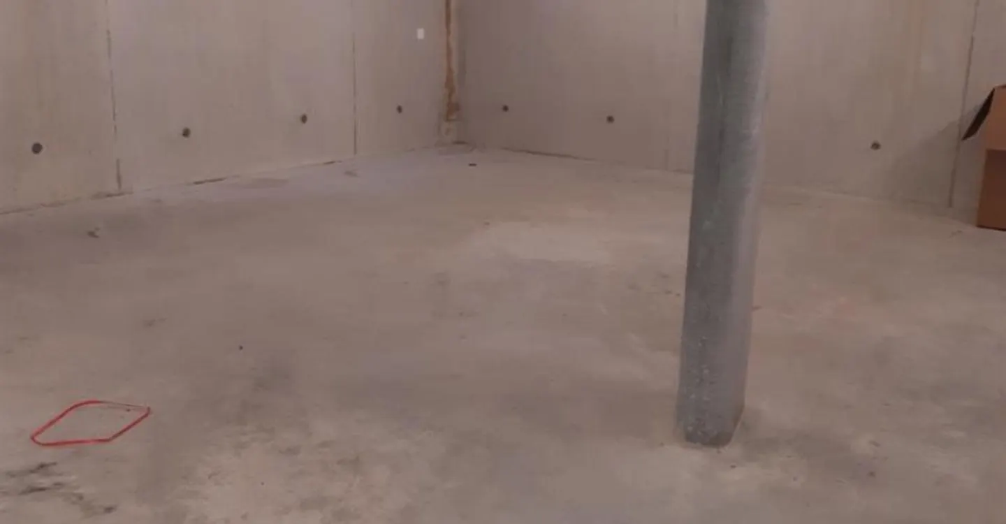 Storage Space - Photo 2 of 4