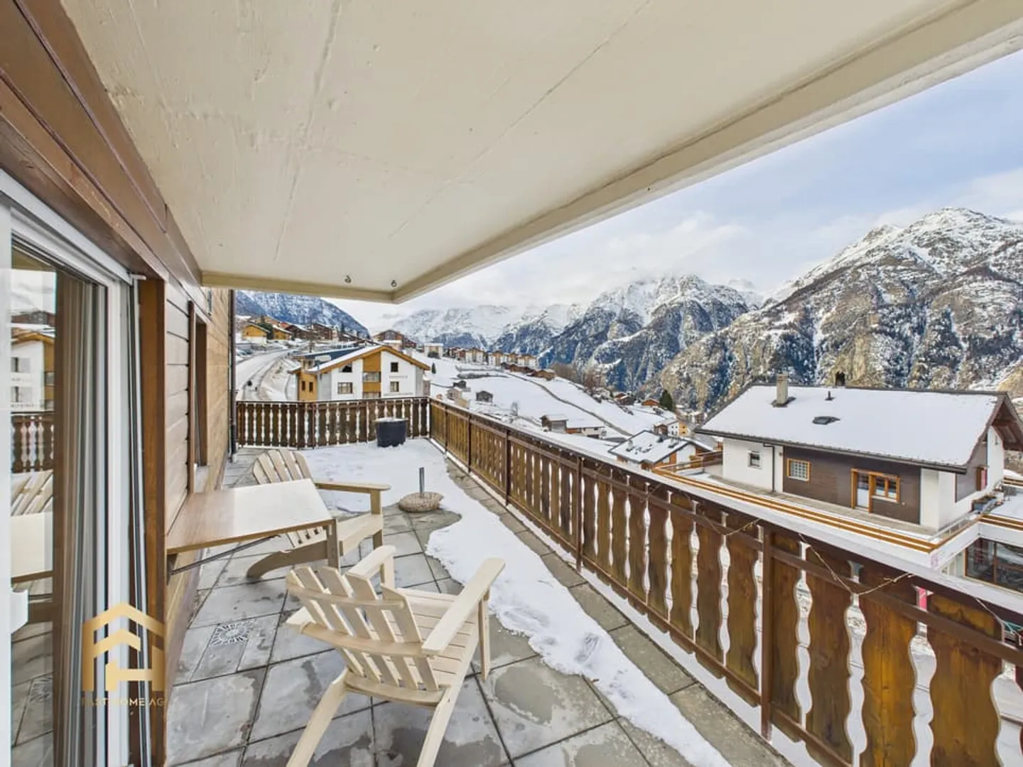 Appartement 3.5 pièces à Grächen avec balcon magnifique et vue dégagée - Photo 10 sur 13
