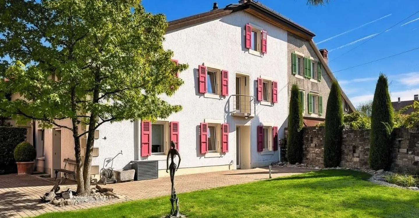Character house in the heart of the village - Photo 4 of 13