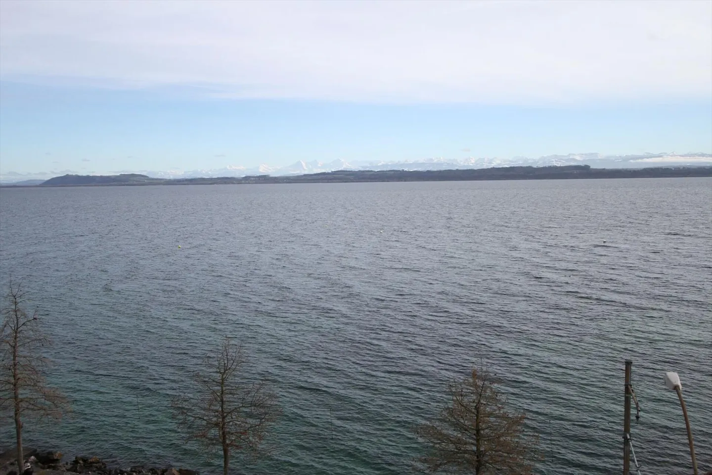 4-room apartment with balcony and stunning lake view - Photo 7 of 7