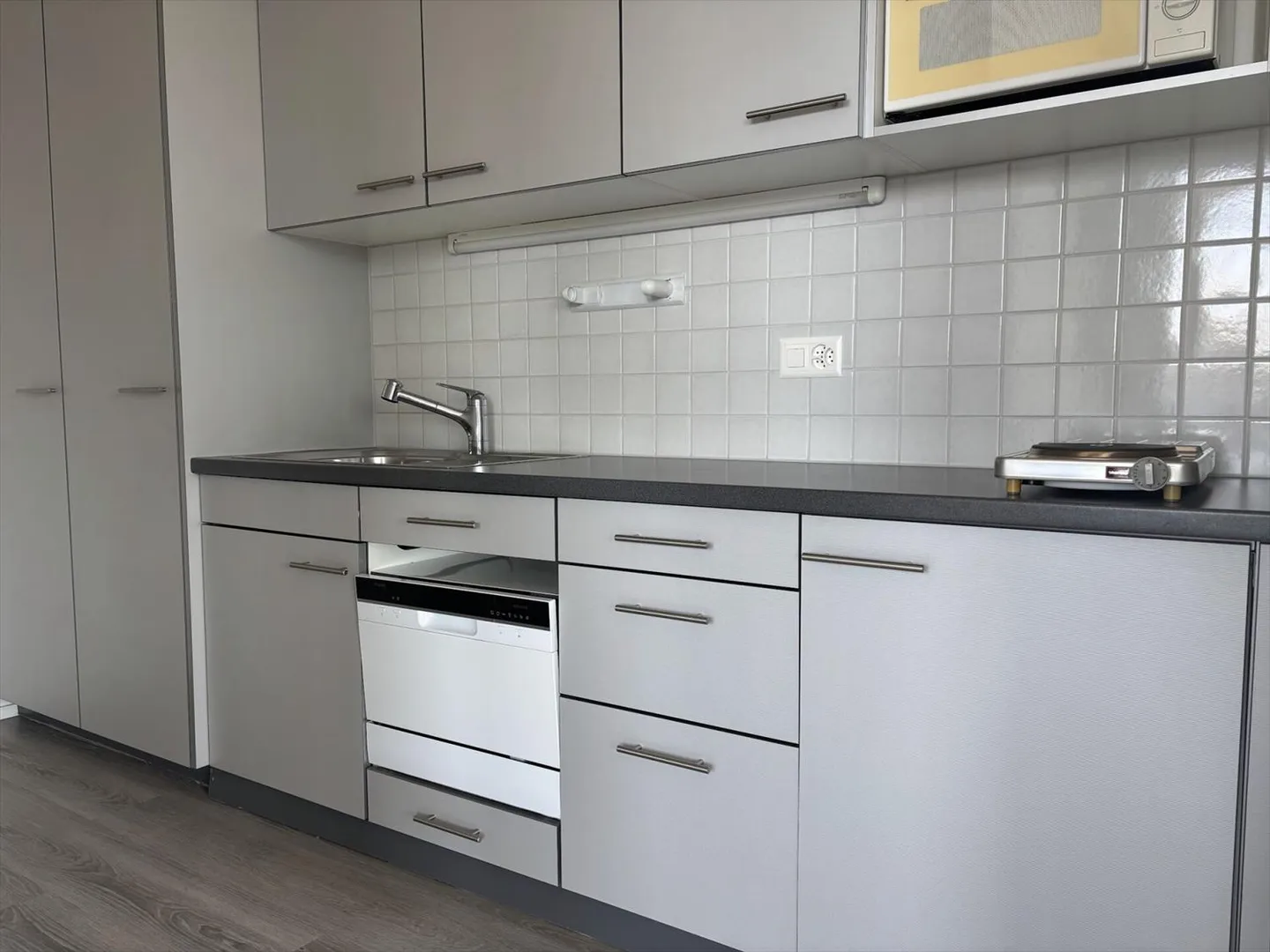 Wunderschöne möblierte Büros von 270 m2 mit Terrasse zur Miete in Cri... - Foto 7 von 9