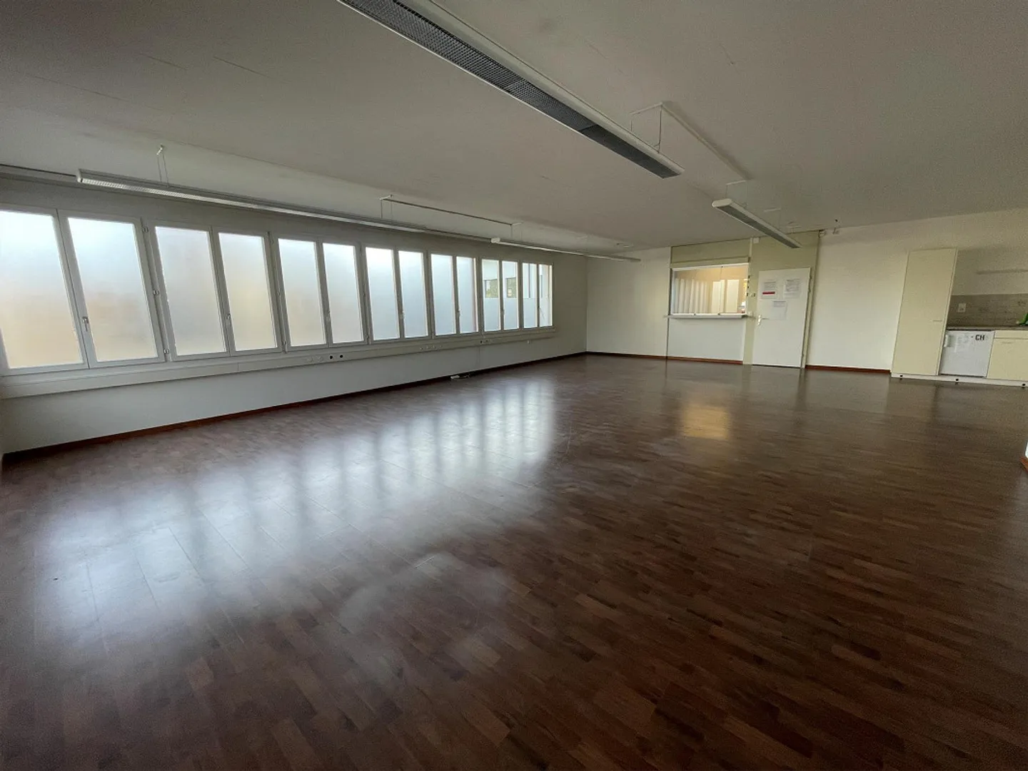 Commercial space for rent in Horn - Photo 5 of 9