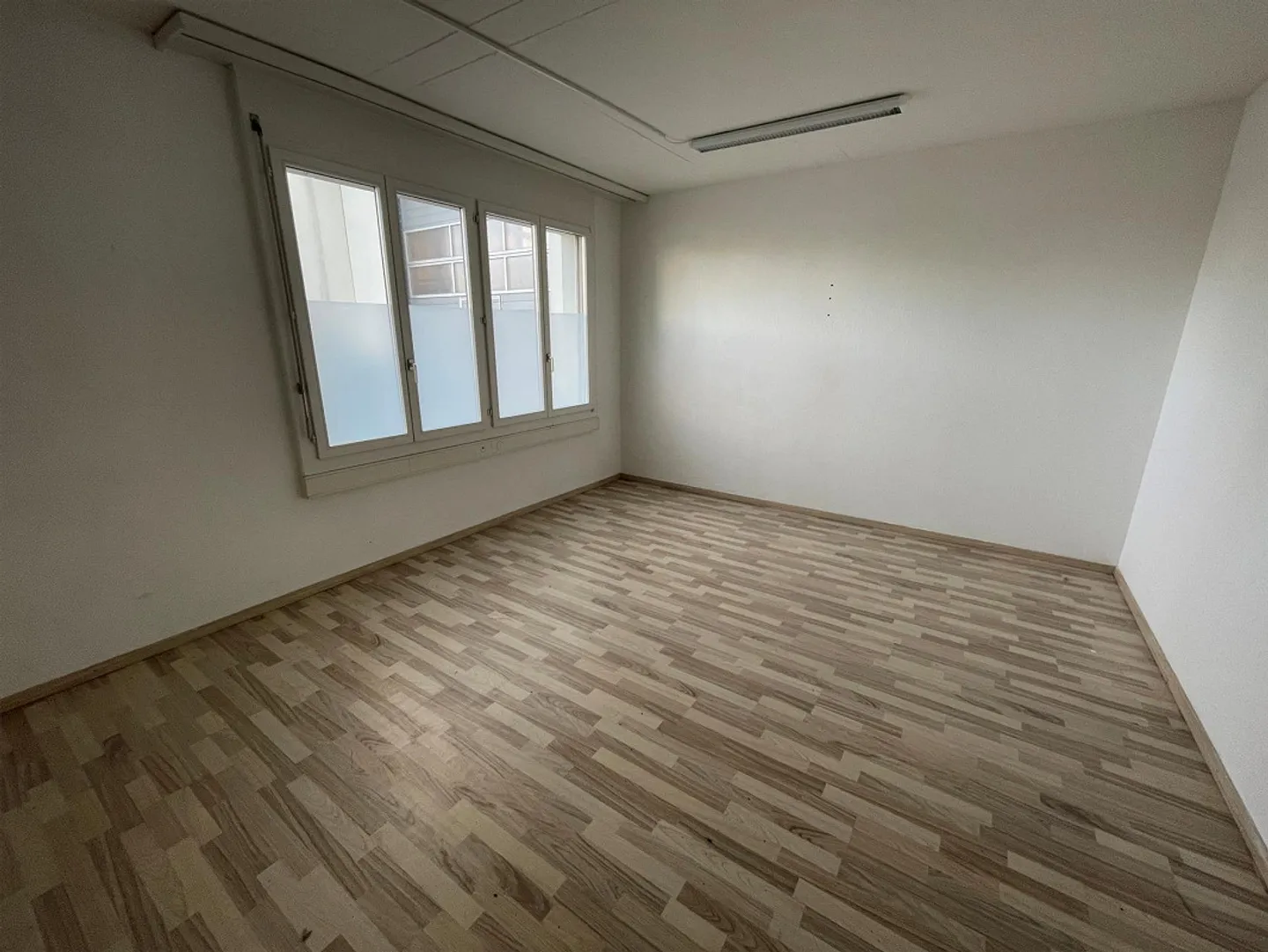 Commercial space for rent in Horn - Photo 6 of 9