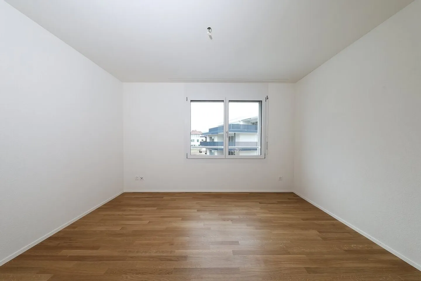 Beautiful Living - Photo 3 of 6