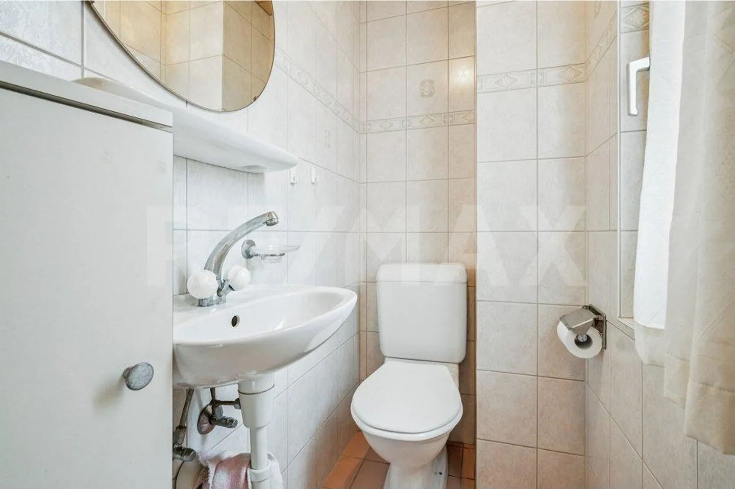 Teilrenoviertes Mehrfamilienhaus mit viel Potential - Foto 12 von 13