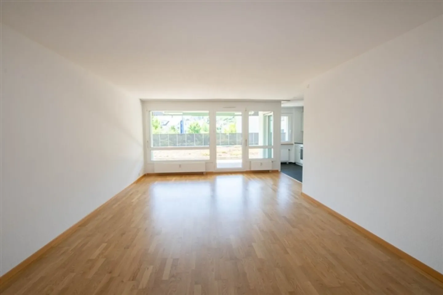 Ampio appartamento di 2,5 locali a Belp - Foto 2 di 8